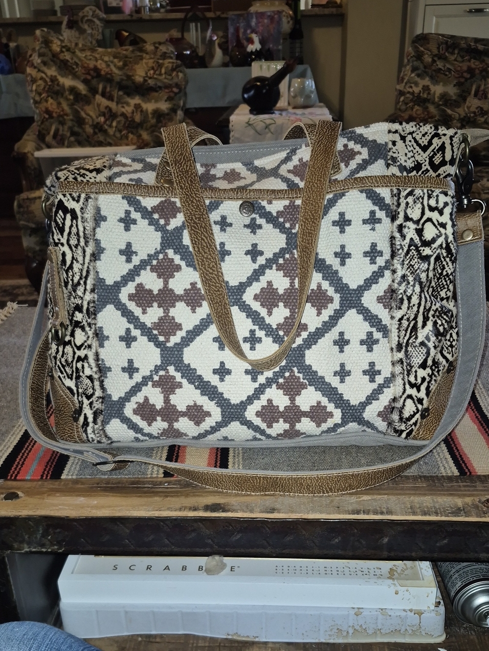 Myra Bag "Best Pick"stunning, texture-rich Messenger Tote. Sz.19"×12.5"× 4.5".